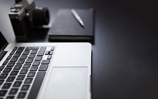 半岛综合平台app下载-备战决赛：球队训练场上奋力拼搏，冠军触手可及