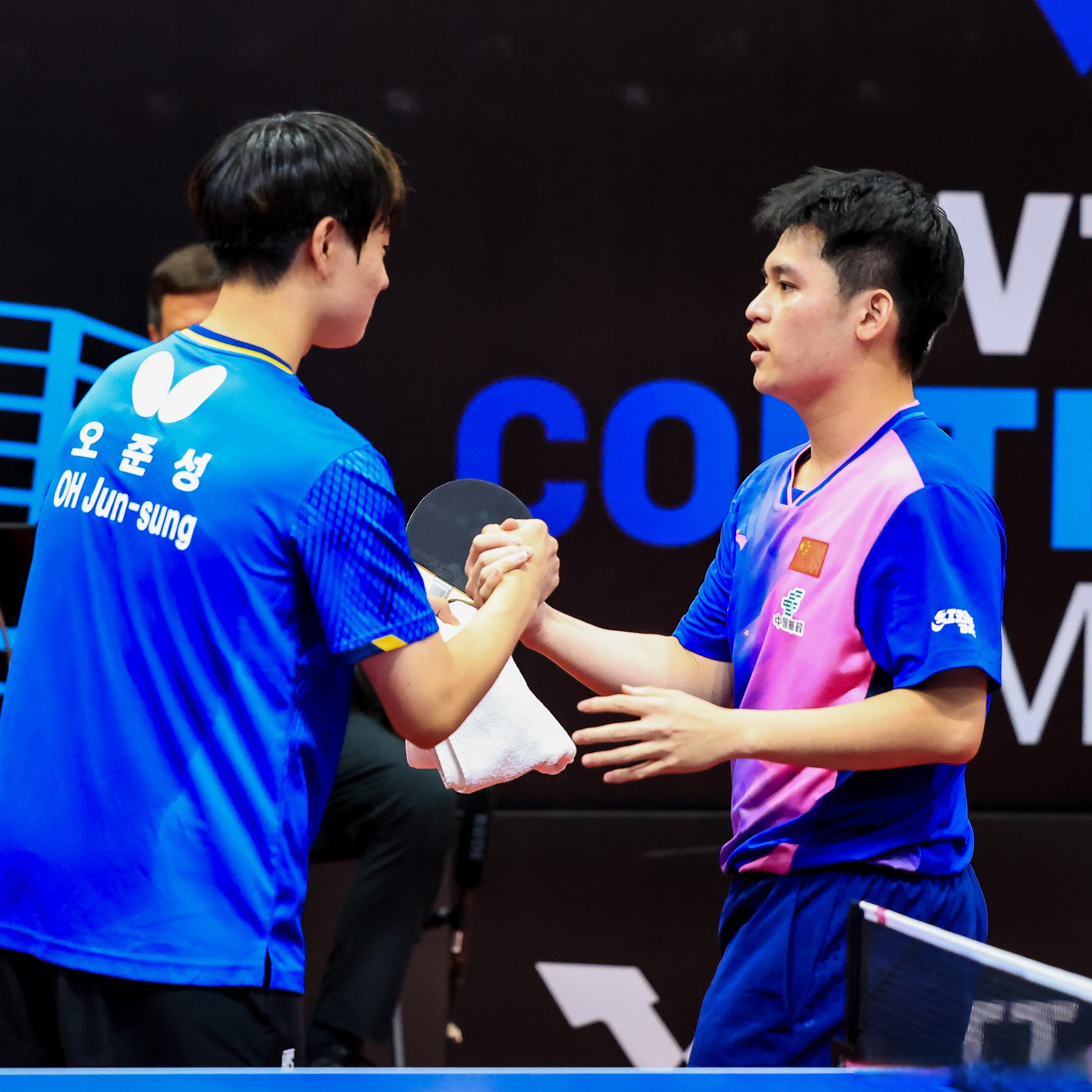 半岛体育在线官网-包含比赛落幕，球队胜利喜悦溢于言表的词条