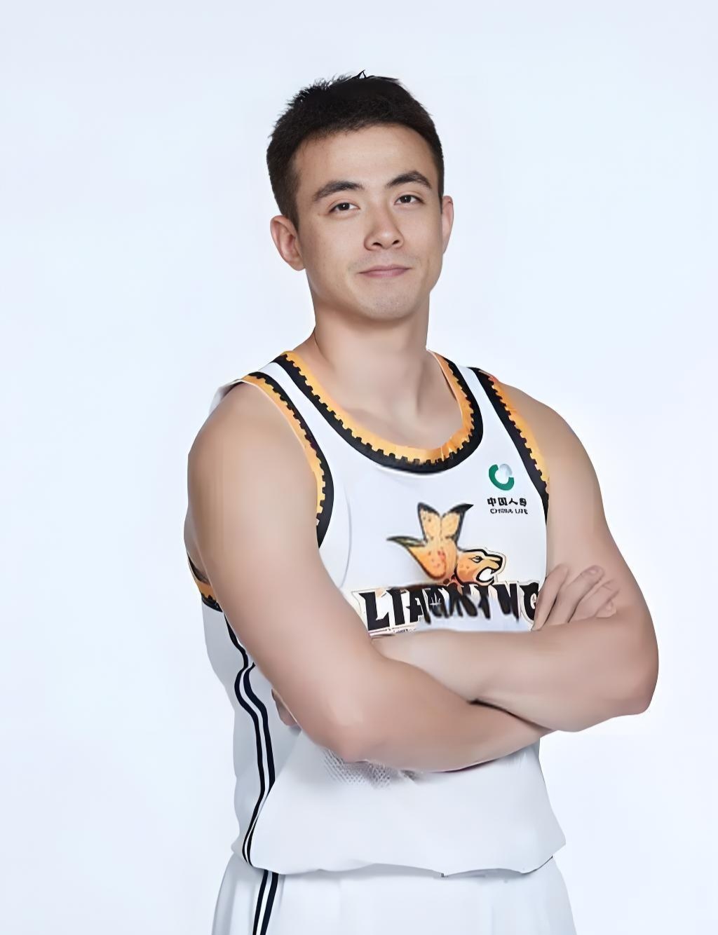 半岛体育登入-包含勇士将壮士断腕，伤病缠身阵容不稳定的词条